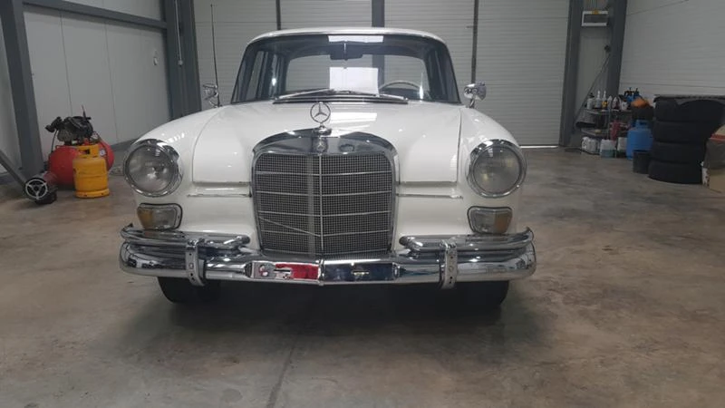 Mercedes-Benz 110 190 benzin, снимка 1 - Автомобили и джипове - 27097754