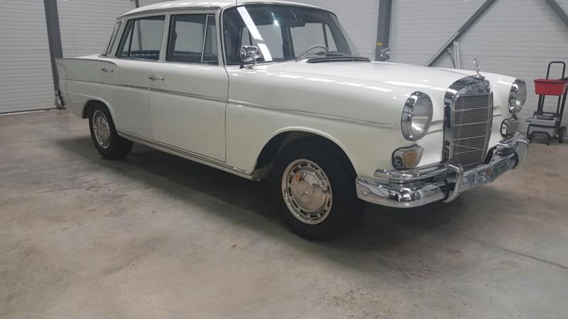 Mercedes-Benz 110 190 benzin, снимка 2 - Автомобили и джипове - 27097754