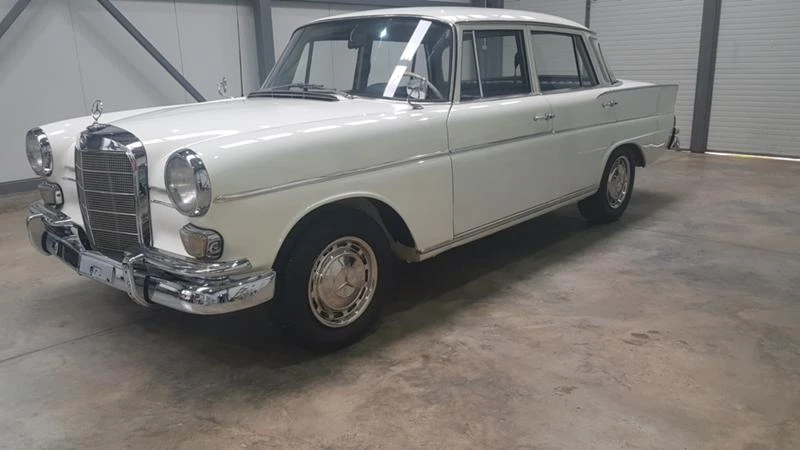 Mercedes-Benz 110 190 benzin, снимка 5 - Автомобили и джипове - 27097754