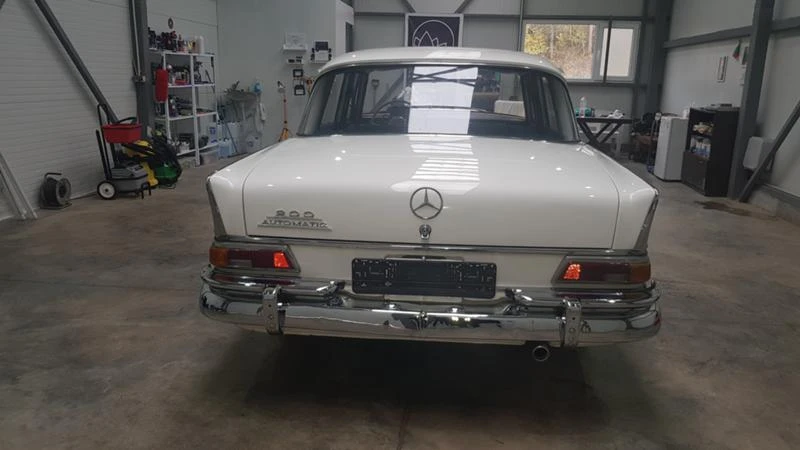 Mercedes-Benz 110 190 benzin, снимка 3 - Автомобили и джипове - 27097754