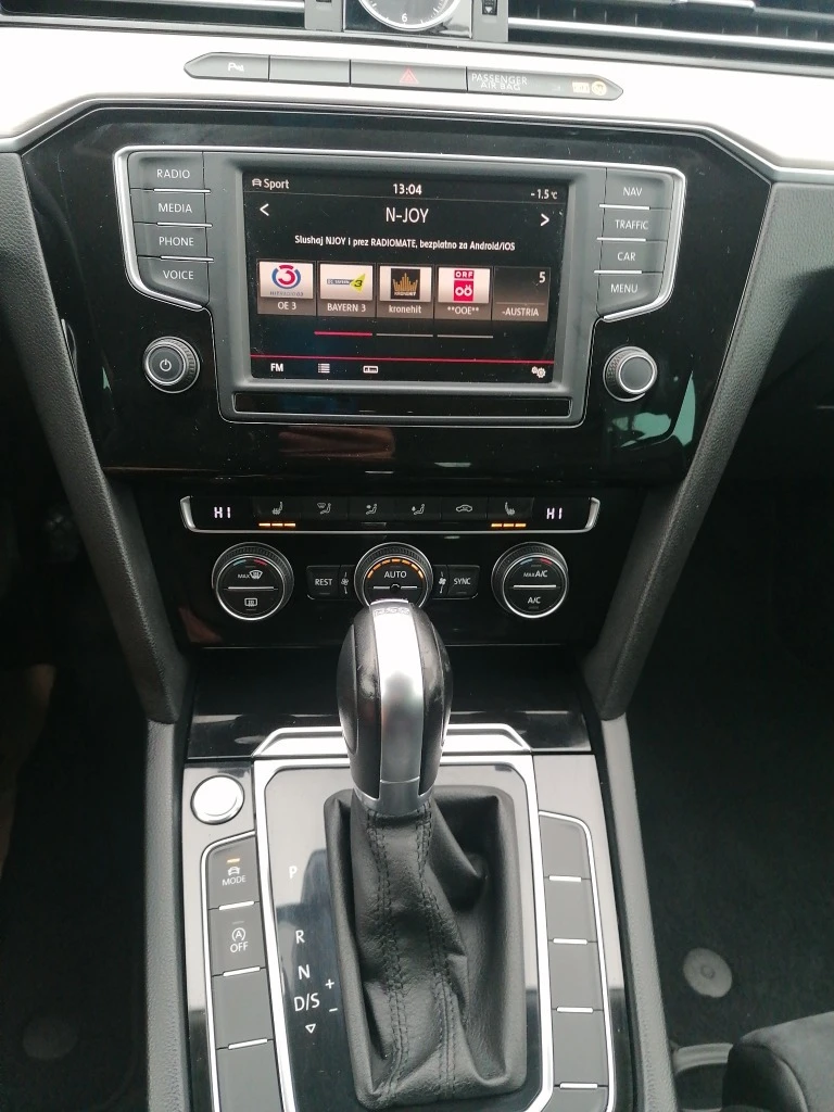 VW Passat HIGHLINE EURO 6, снимка 15 - Автомобили и джипове - 53285446