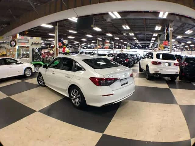 Honda Civic * LX * ДИСТРОНИК * CARPLAY * МЪРТВА ТОЧКА, снимка 5 - Автомобили и джипове - 54182970