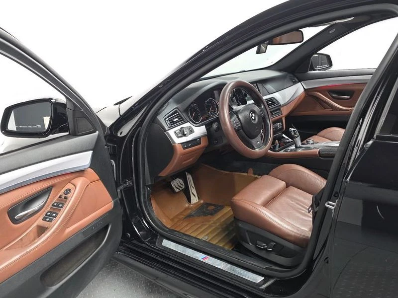 BMW 520 d M | КАМЕРА| HEAD UP| ПОДГРЕВ| ПАМЕТ| PANO, снимка 10 - Автомобили и джипове - 55747420