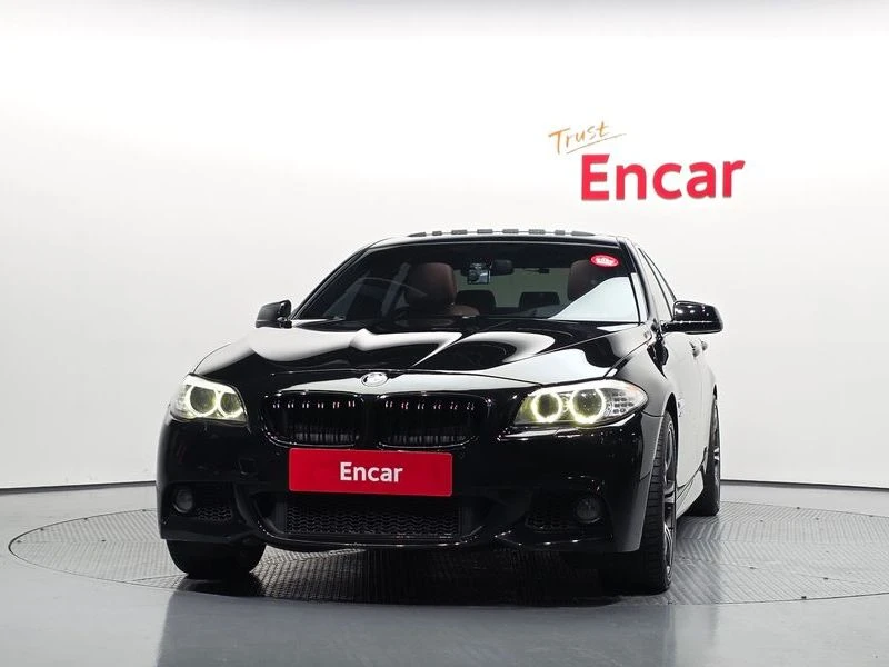 BMW 520 d M | КАМЕРА| HEAD UP| ПОДГРЕВ| ПАМЕТ| PANO, снимка 3 - Автомобили и джипове - 55747420