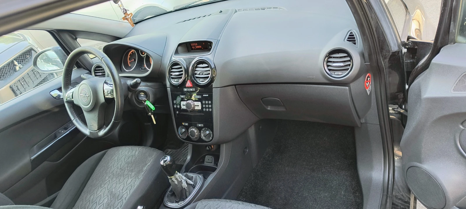 Opel Corsa 1.2 | Mobile.bg   11