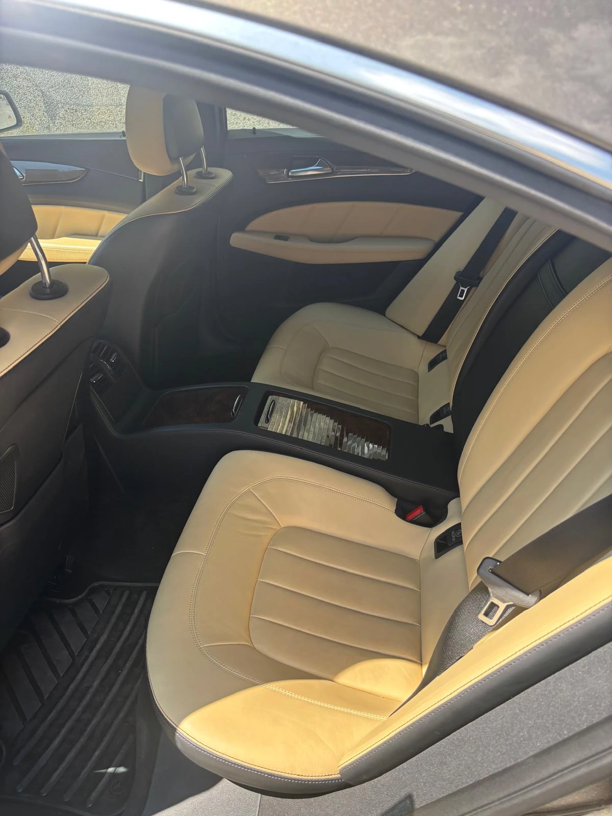 Mercedes-Benz CLS 350  - изображение 7