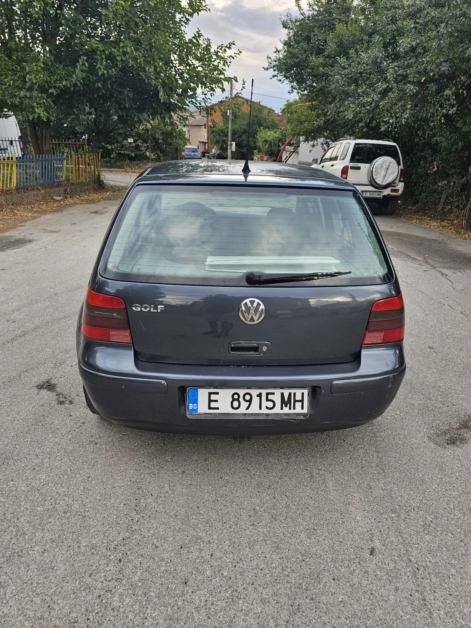 VW Golf 1.6 Газ/Автоматик  - изображение 5