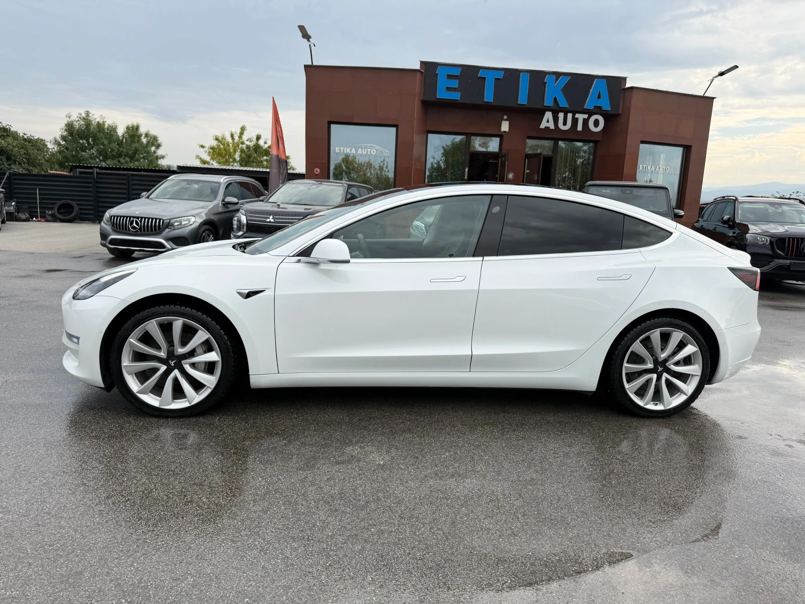 Tesla Model 3 4x4-DUAL MOTOR-PANORAMA-360 KAMERI-LED-BIXENON-FUL - изображение 5