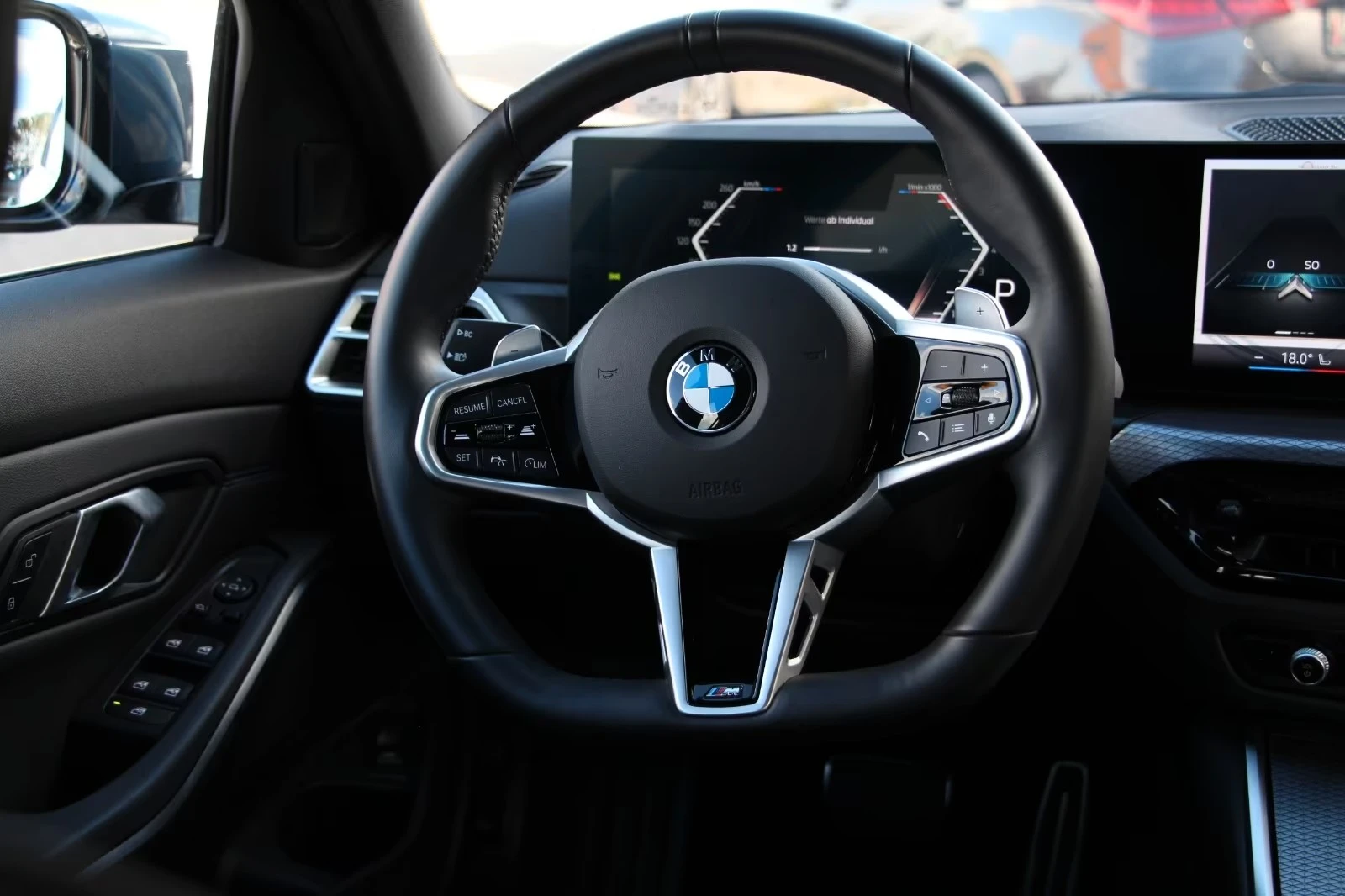 BMW 330 xDrive Touring ACC* LED*  - изображение 6
