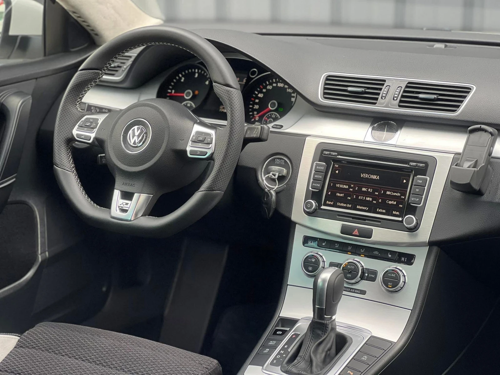 VW Passat R-LINE | Mobile.bg   12