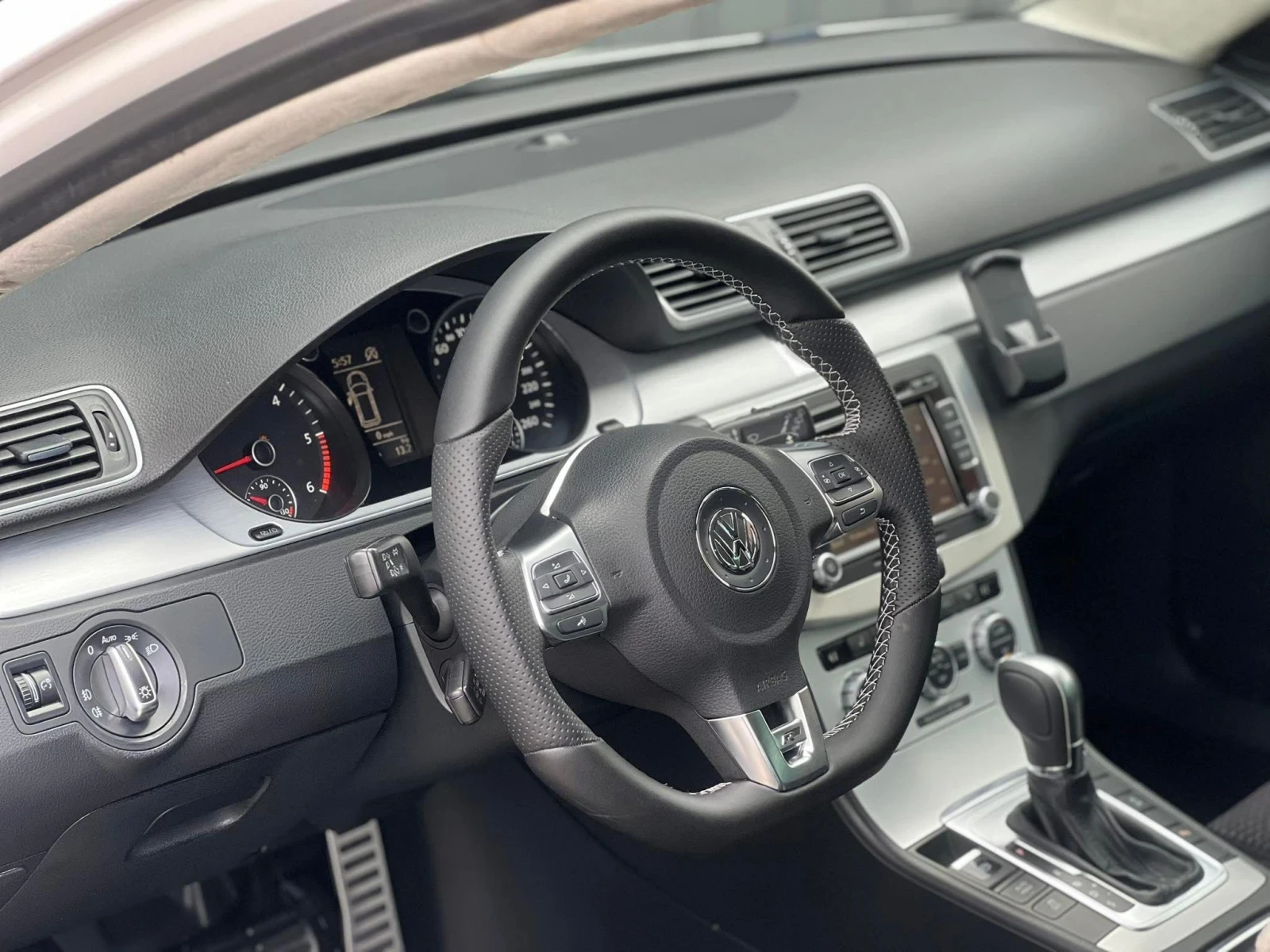 VW Passat R-LINE | Mobile.bg   11