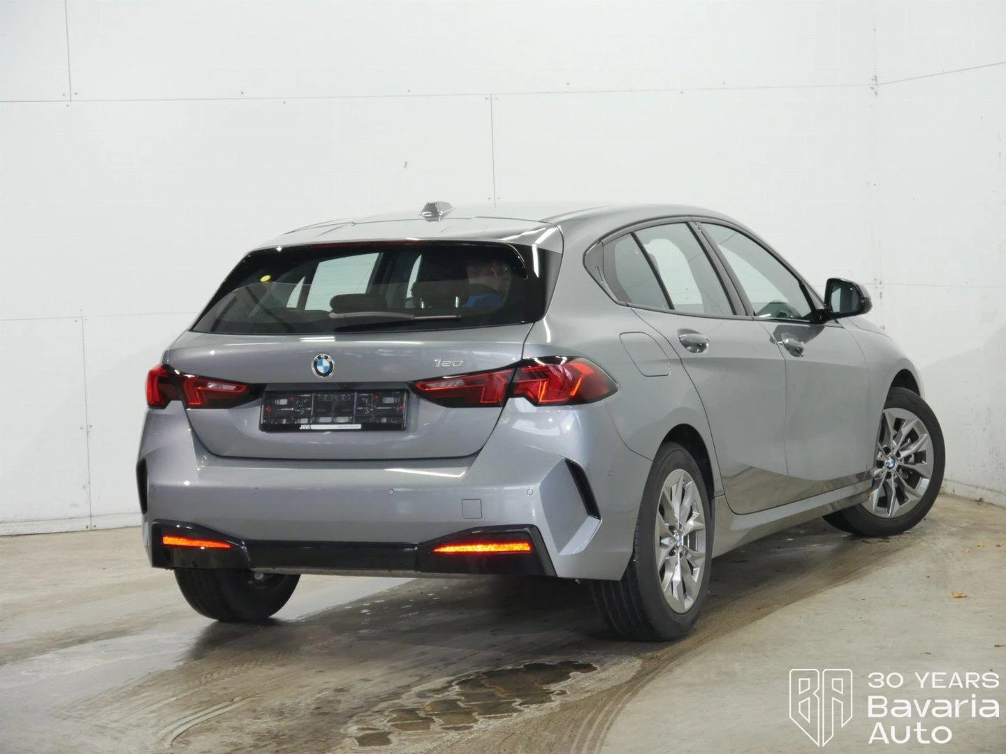 BMW 120 i M Sport Paket Steptronic - изображение 3