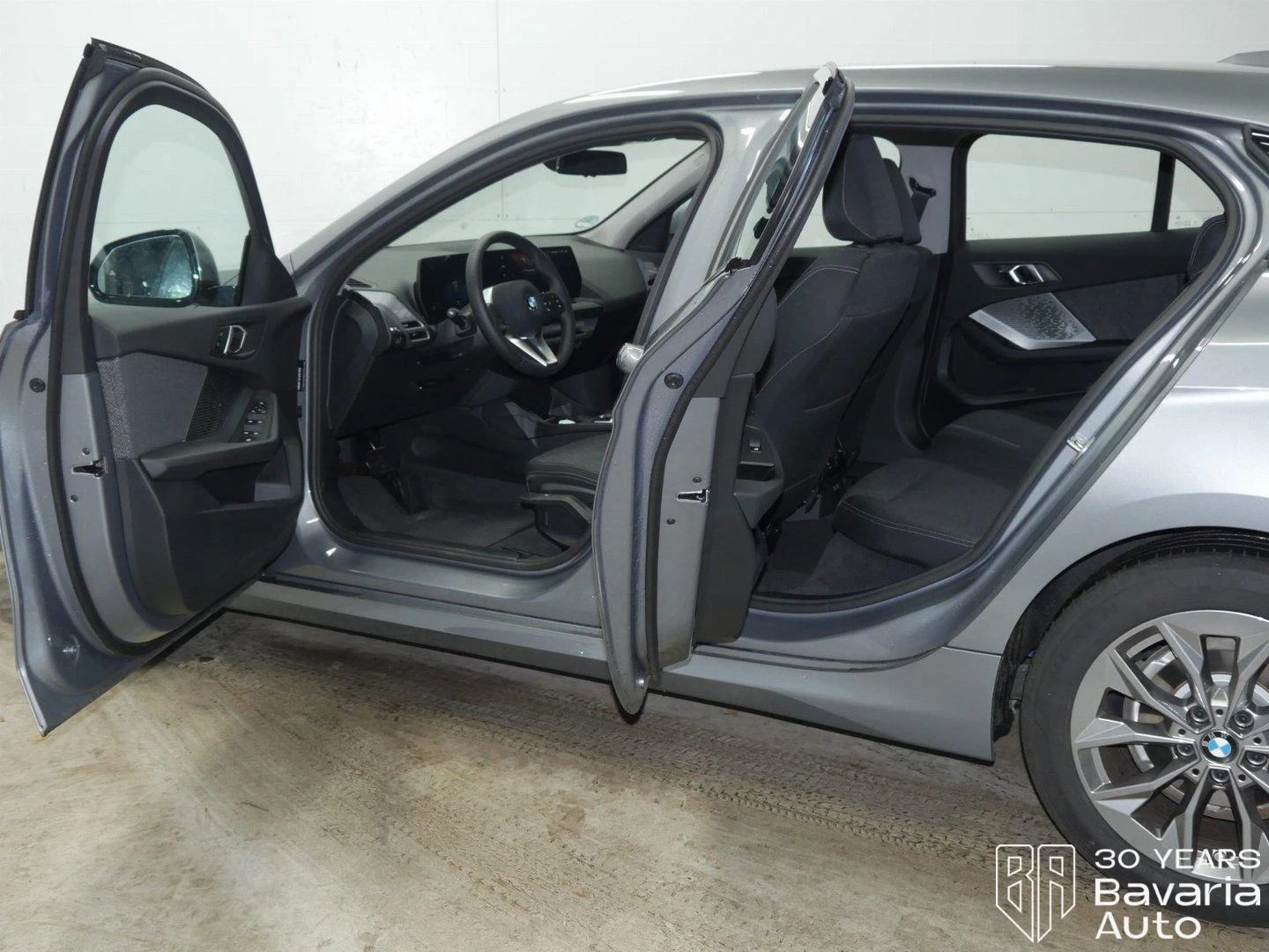 BMW 120 i M Sport Paket Steptronic - изображение 5