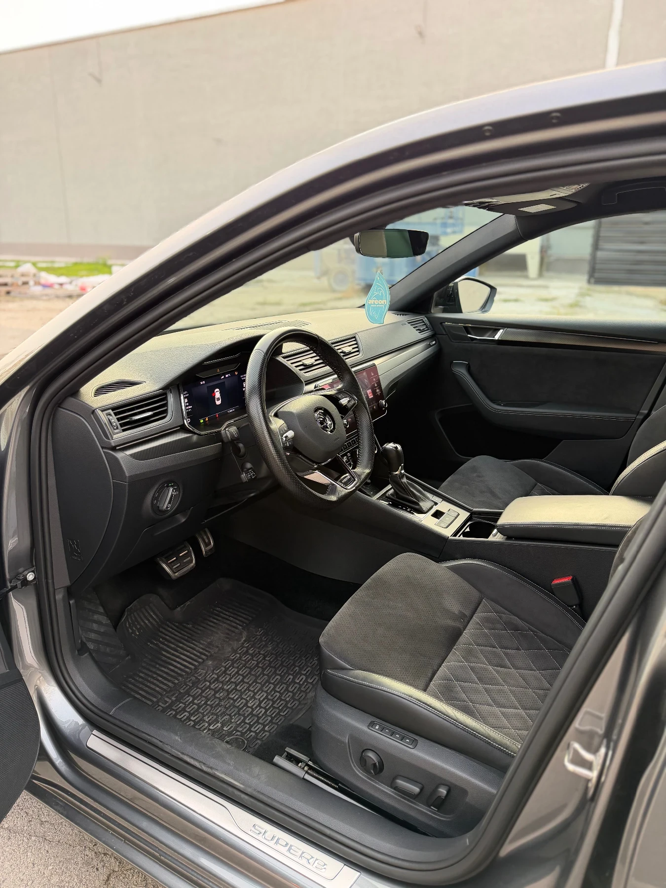 Skoda Superb 2.0TSI * DSG * 4x4 *  - изображение 7