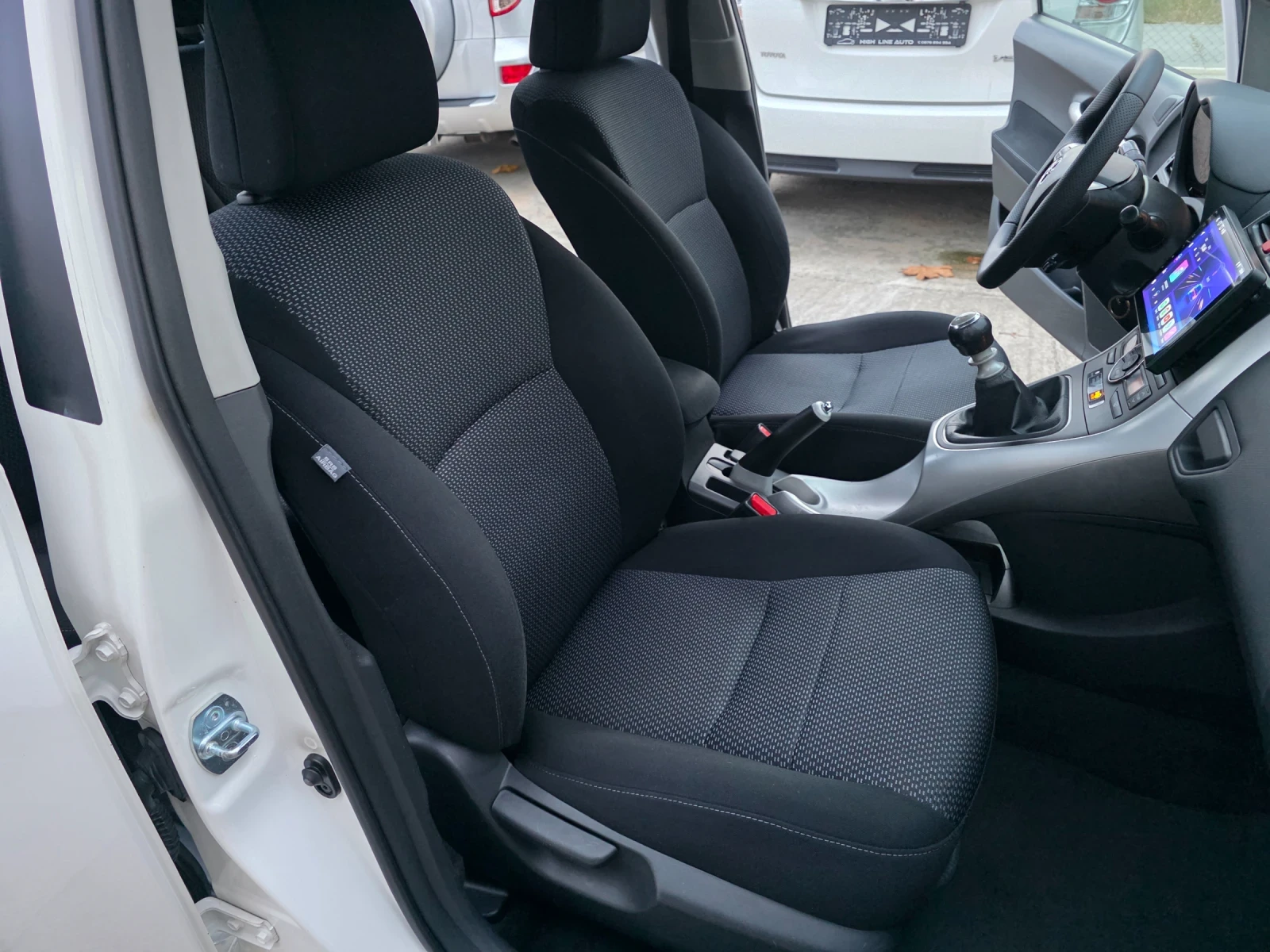 Toyota Auris 1.6 VVTI FaceLift Navi CarPlay Evro 5 - изображение 8