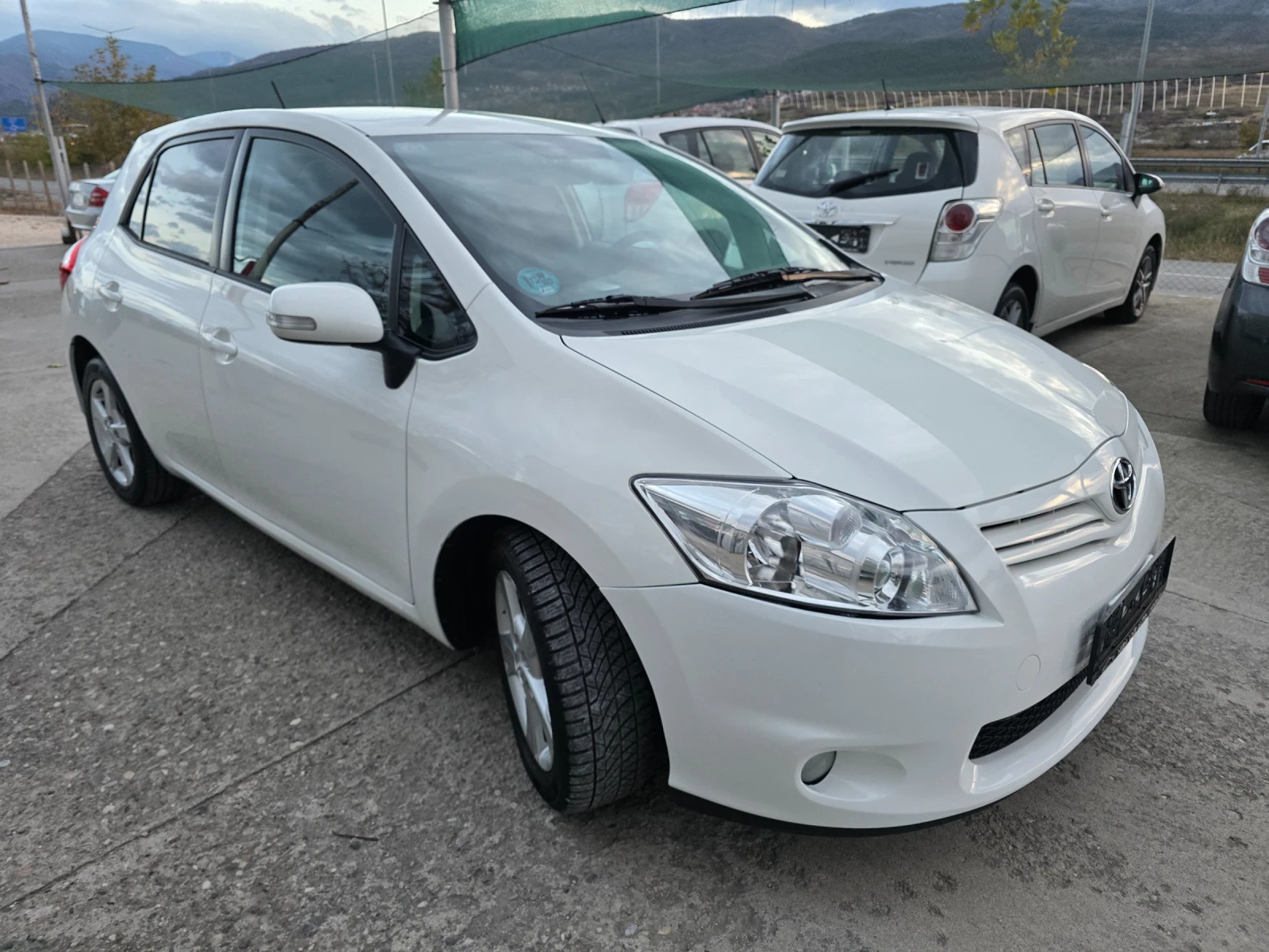 Toyota Auris 1.6 VVTI FaceLift Navi CarPlay Evro 5 - изображение 3