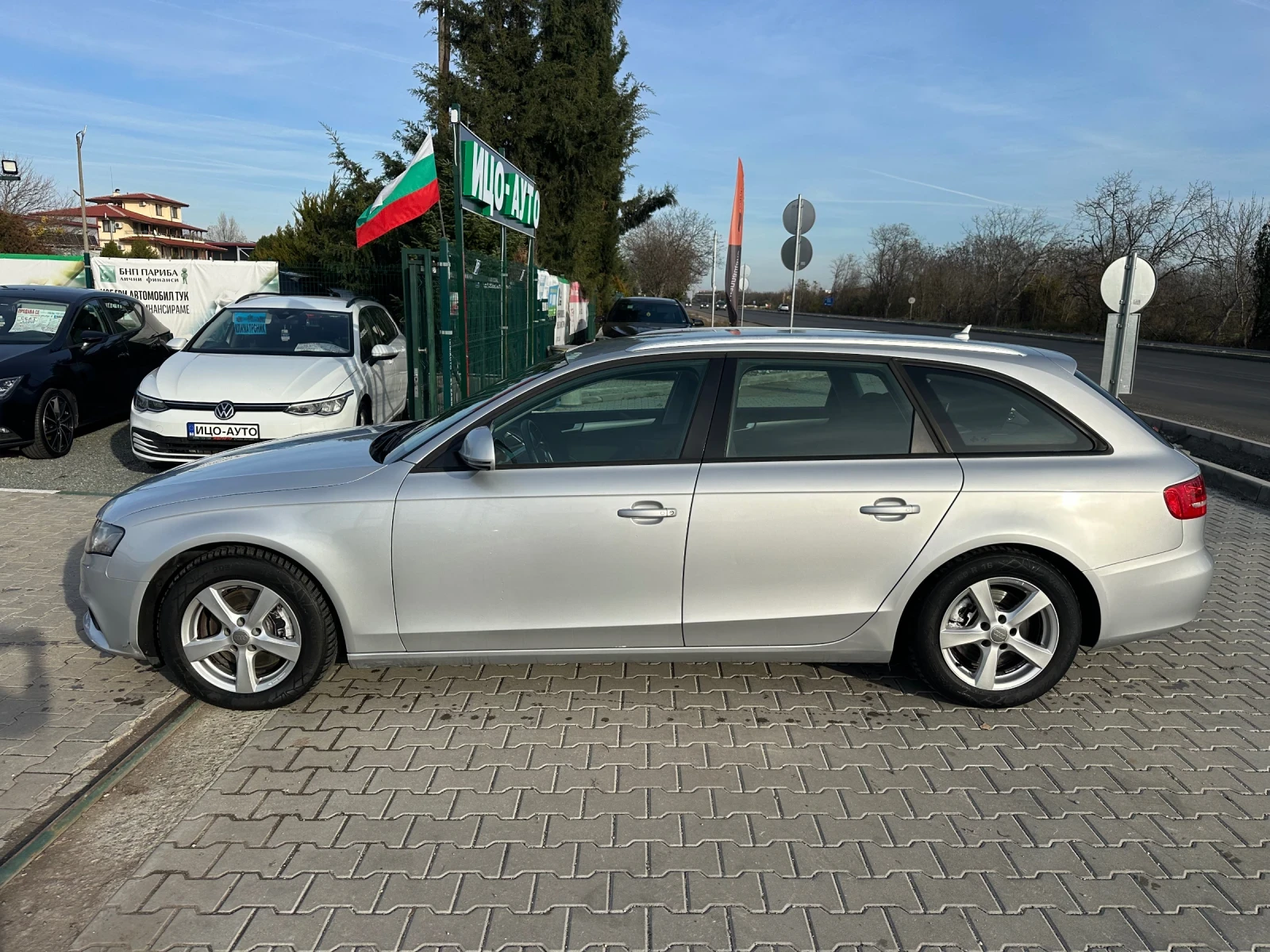 Audi A4 2.0tdi Рекаро Лед Нави  Euro5 - изображение 8