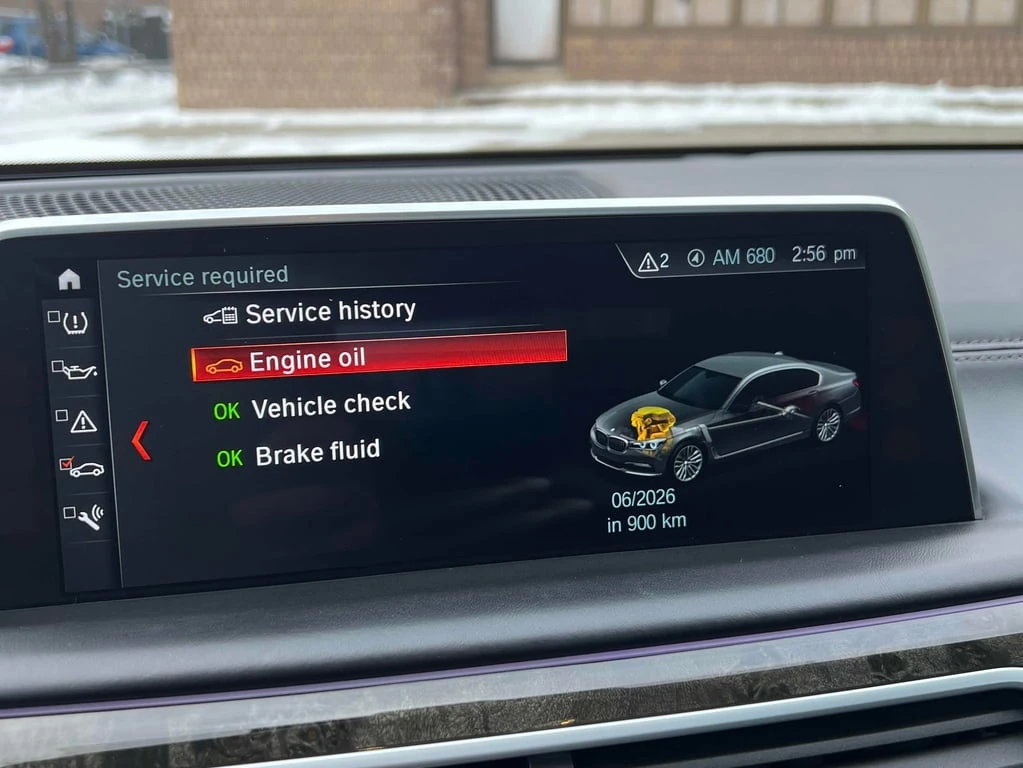 BMW 750 * xDrive Sedan * CARFAX * ЦЕНА ДО БГ - изображение 9