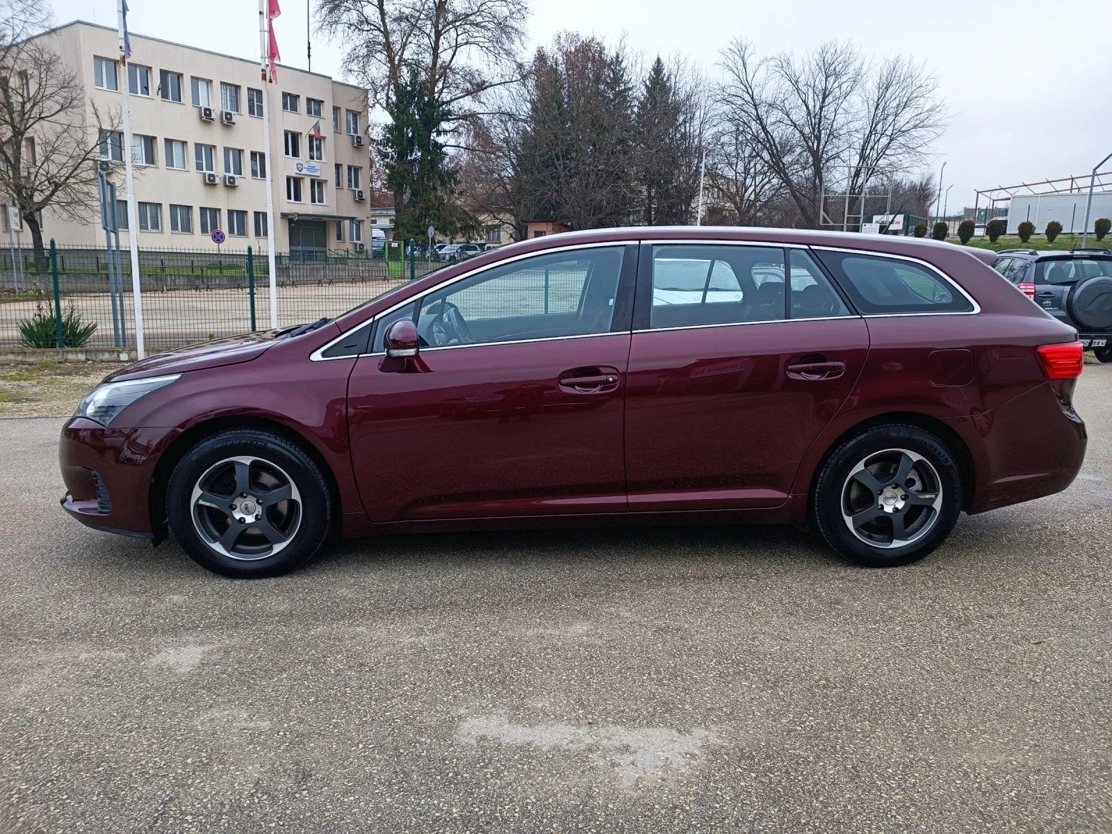 Toyota Avensis 1.8i-147��-���������-�����-6��-FACELIFT | Mobile.bg � ����������� 6