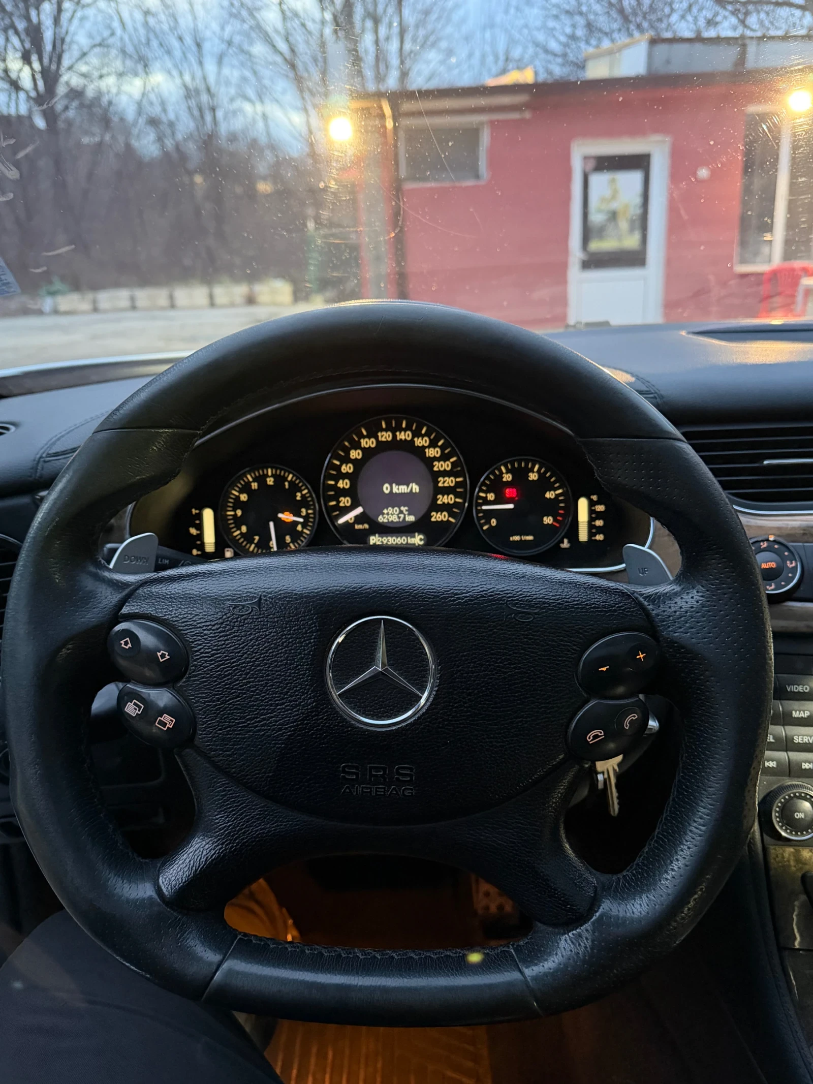 Mercedes-Benz CLS 320  - изображение 7