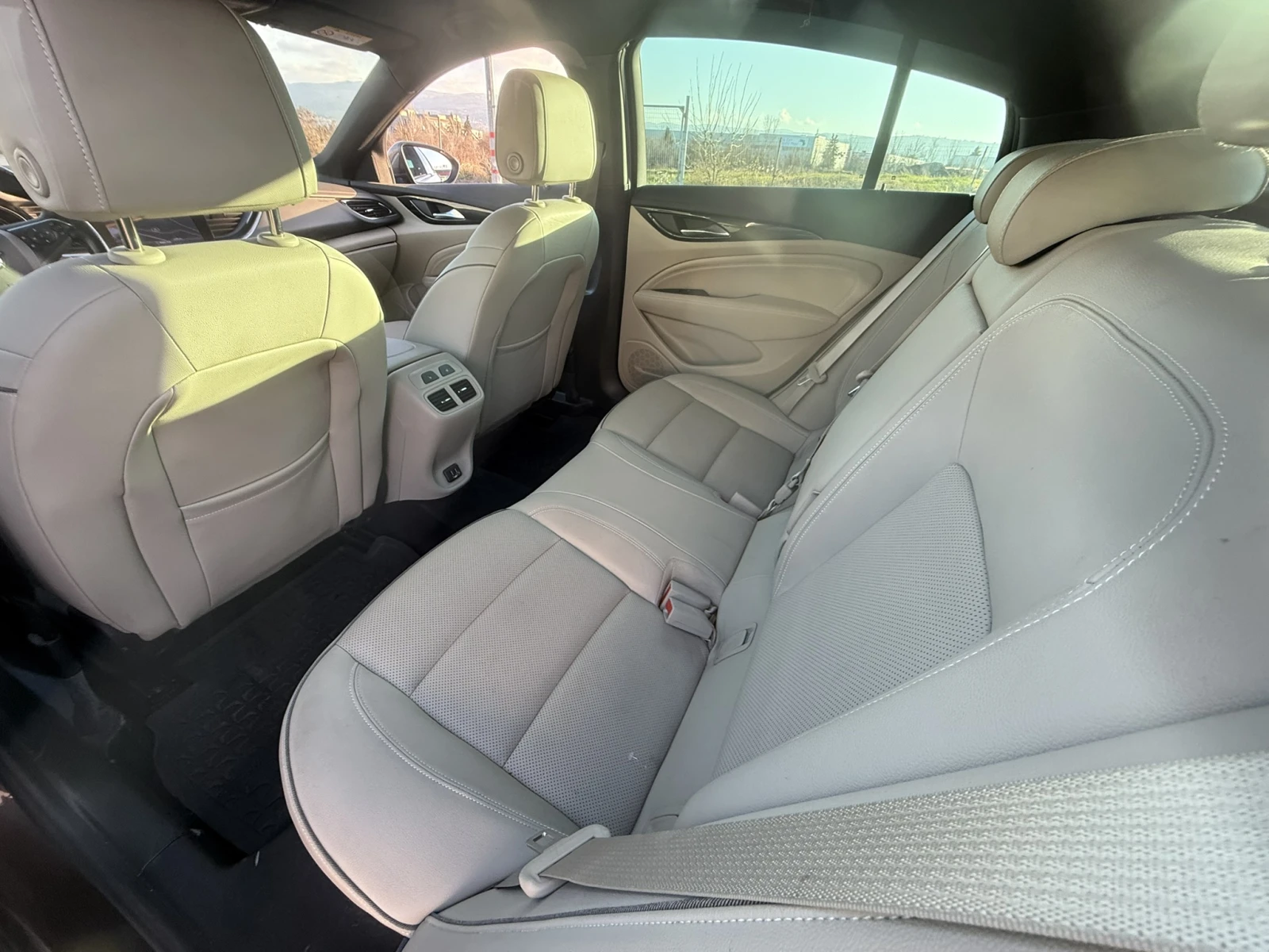 Opel Insignia 4x4, GS, 260кс. - изображение 6