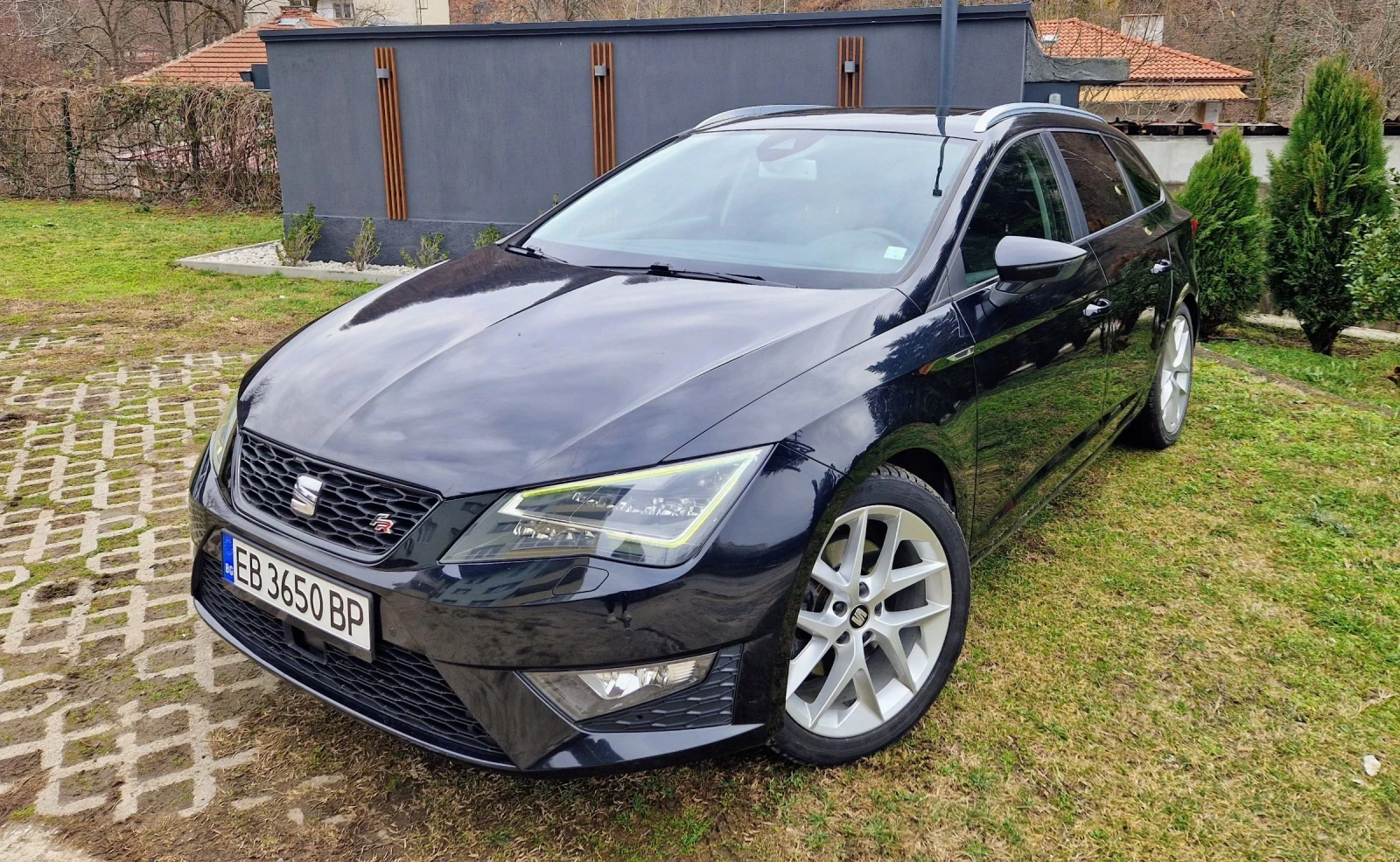Seat Leon ST FR 2.0 TDI | Auto.bg — изображение 1
