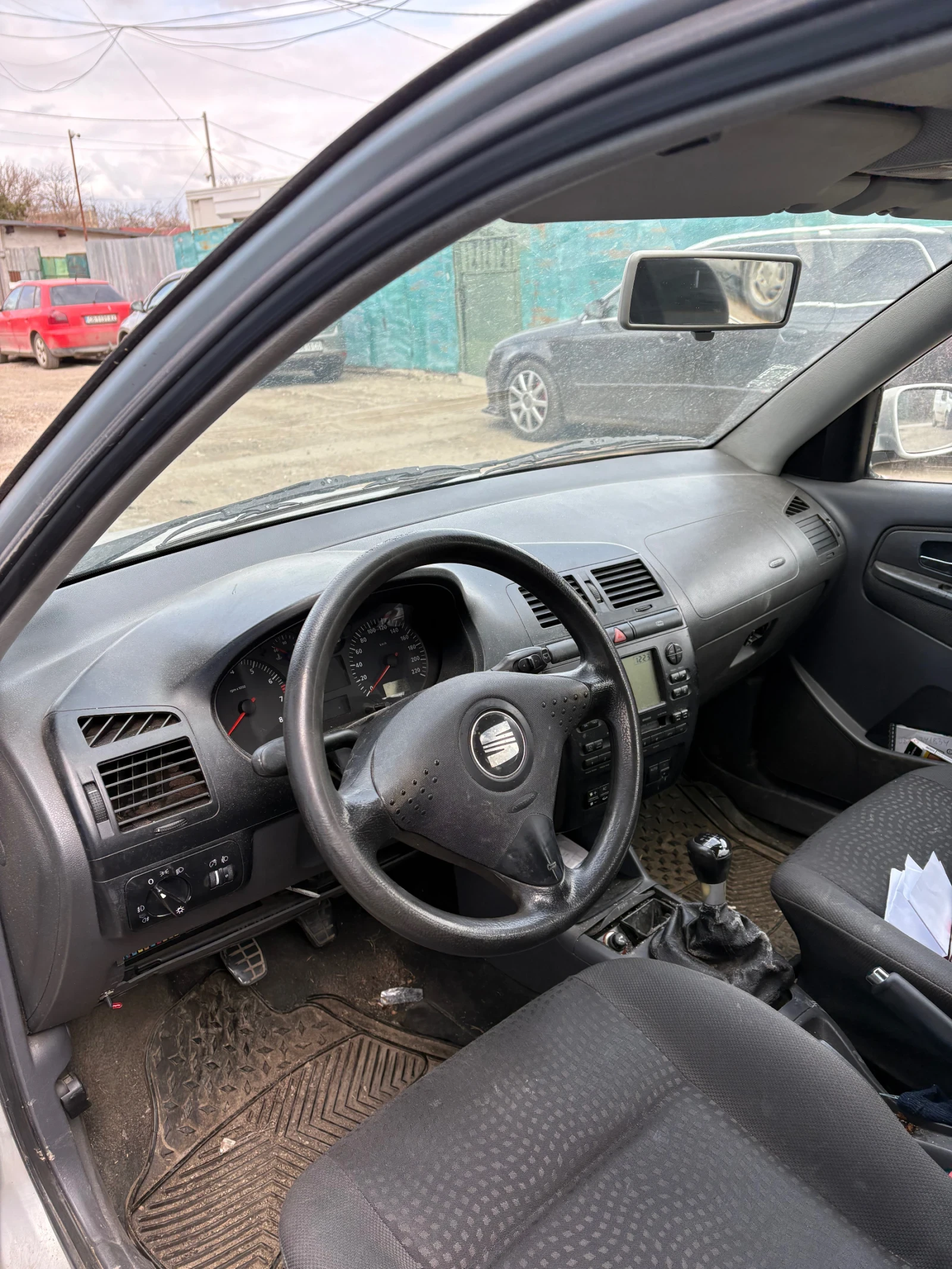 Seat Cordoba 1.6 SR, снимка 7 - Автомобили и джипове - 53938191