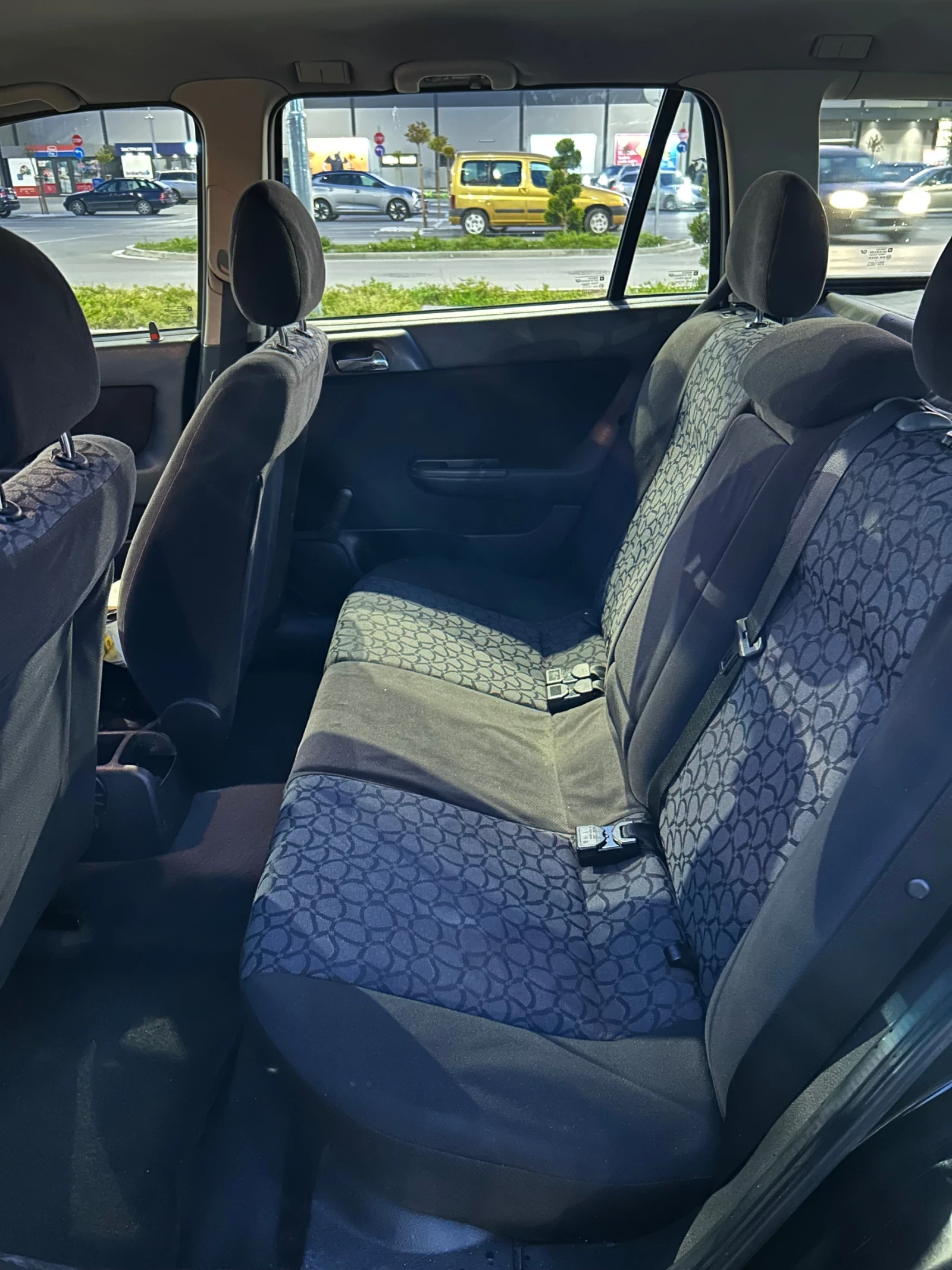 Opel Astra КОМБИ КЛИМАТИК АБС, снимка 11 - Автомобили и джипове - 54173526