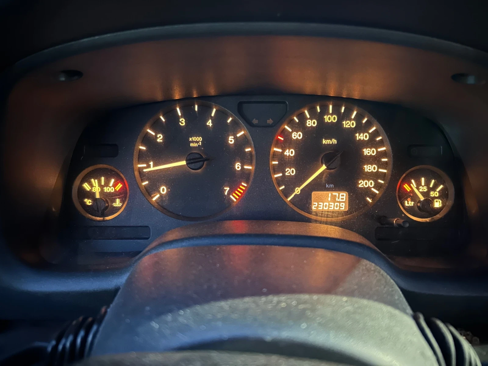 Opel Astra КОМБИ КЛИМАТИК АБС, снимка 17 - Автомобили и джипове - 54173526