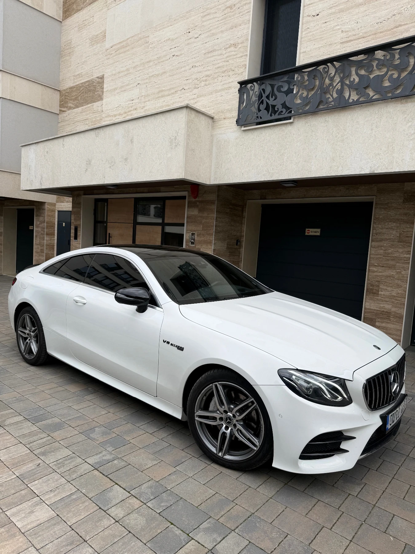 Mercedes-Benz E 220, снимка 3 - Автомобили и джипове - 54518041