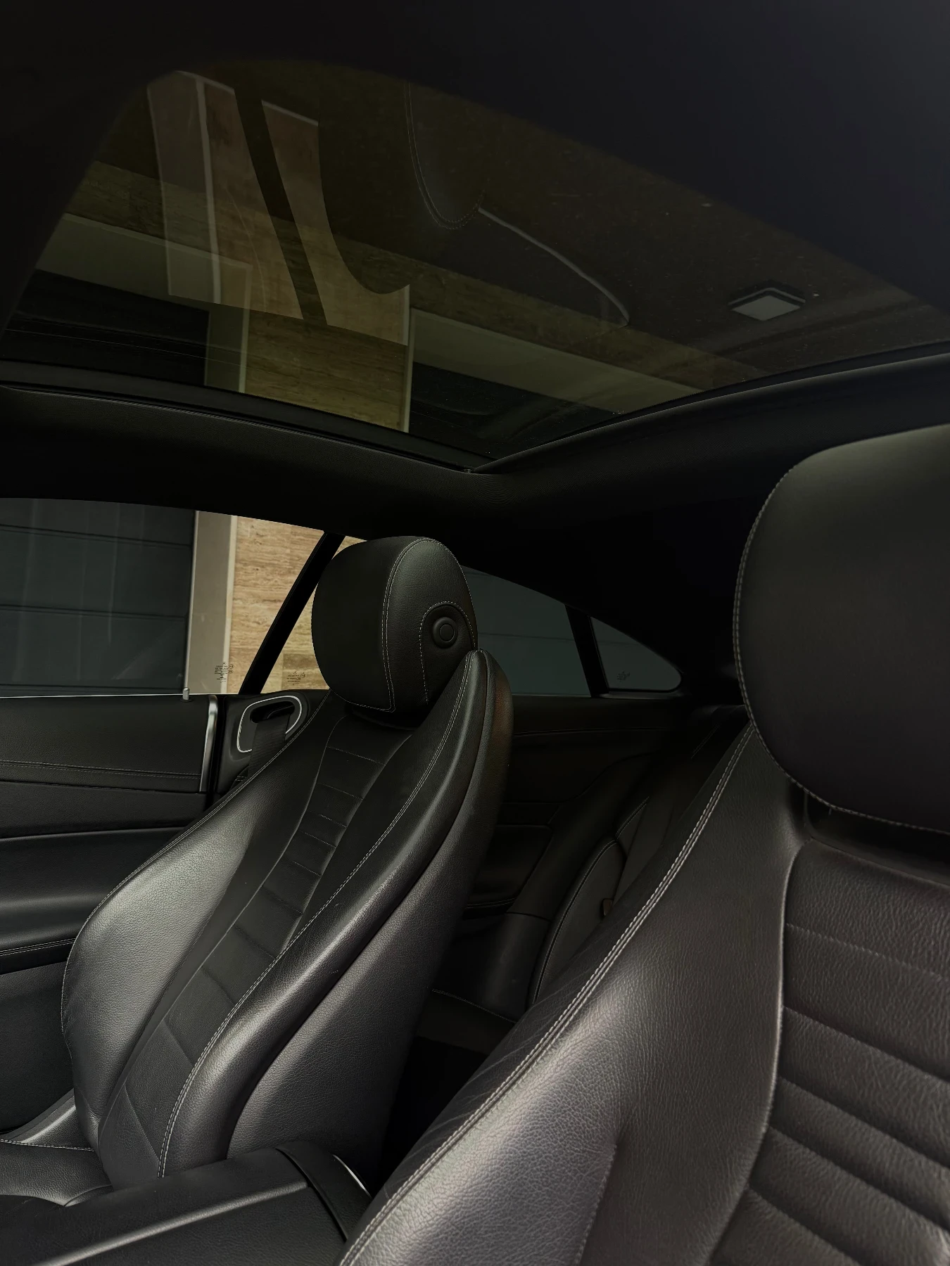 Mercedes-Benz E 220, снимка 7 - Автомобили и джипове - 54518041