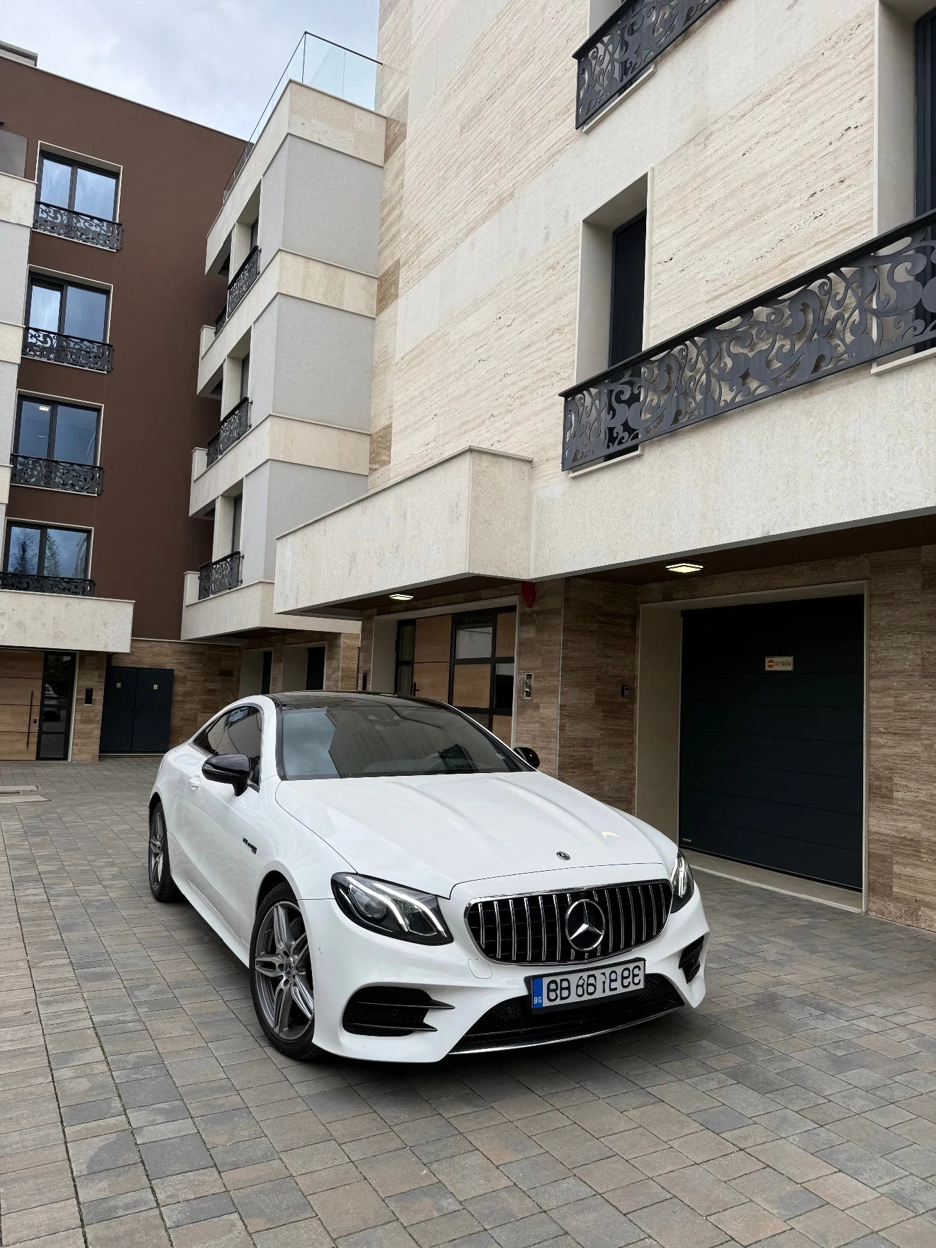 Mercedes-Benz E 220