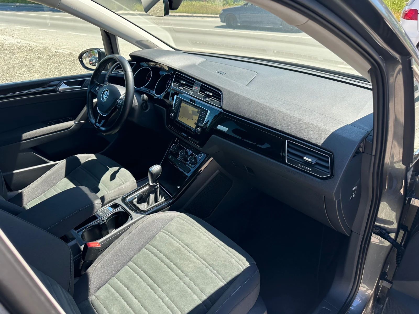 VW Touran 2.0tdi, 6+ 1, Automatic, Navigation, ������ | Mobile.bg � ����������� 12