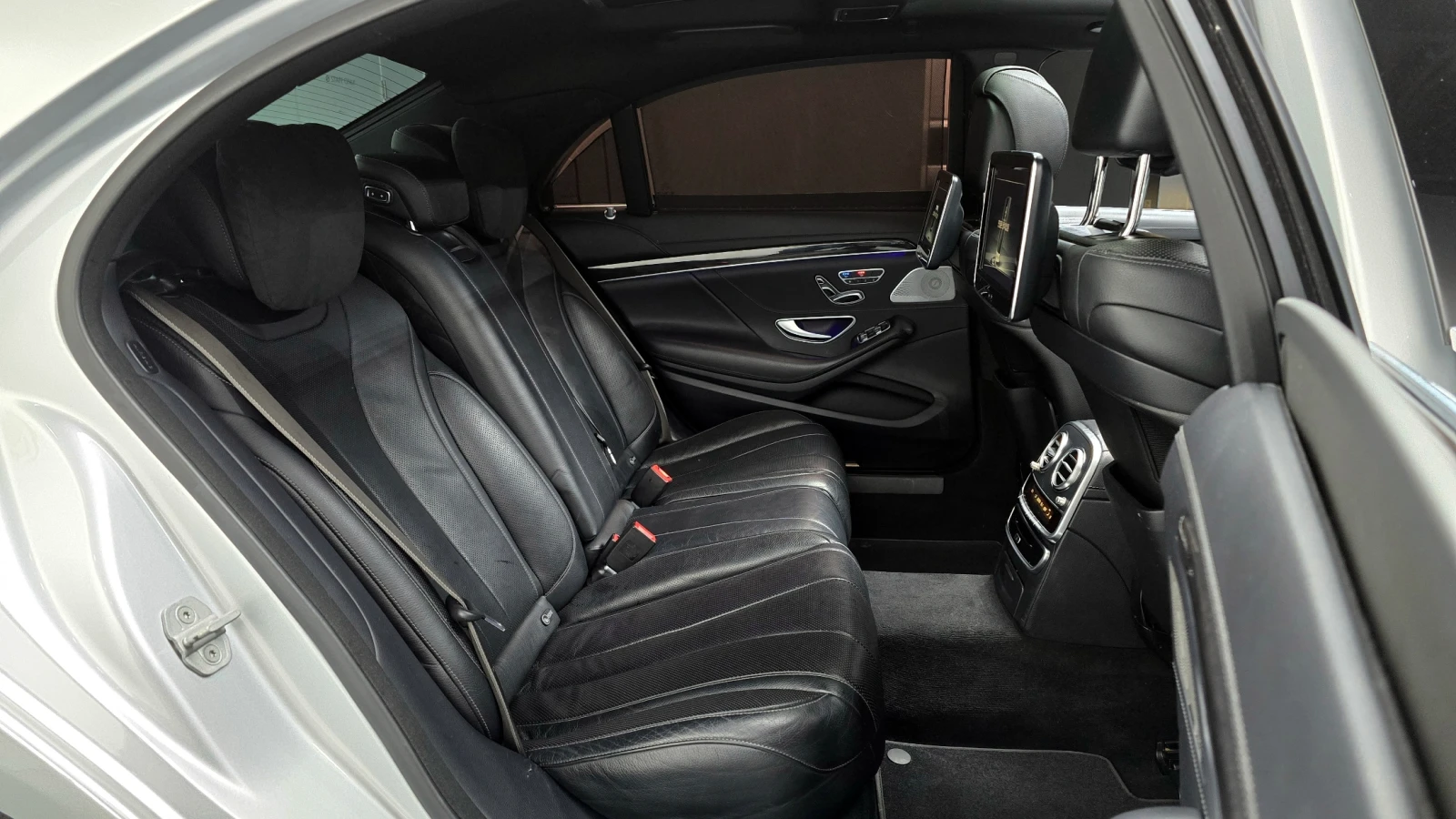 Mercedes-Benz S 350 LONG* 4MATIC* TV* DISTR* FULL* КРАЙНА ЦЕНА ДО БГ* , снимка 11 - Автомобили и джипове - 54967305