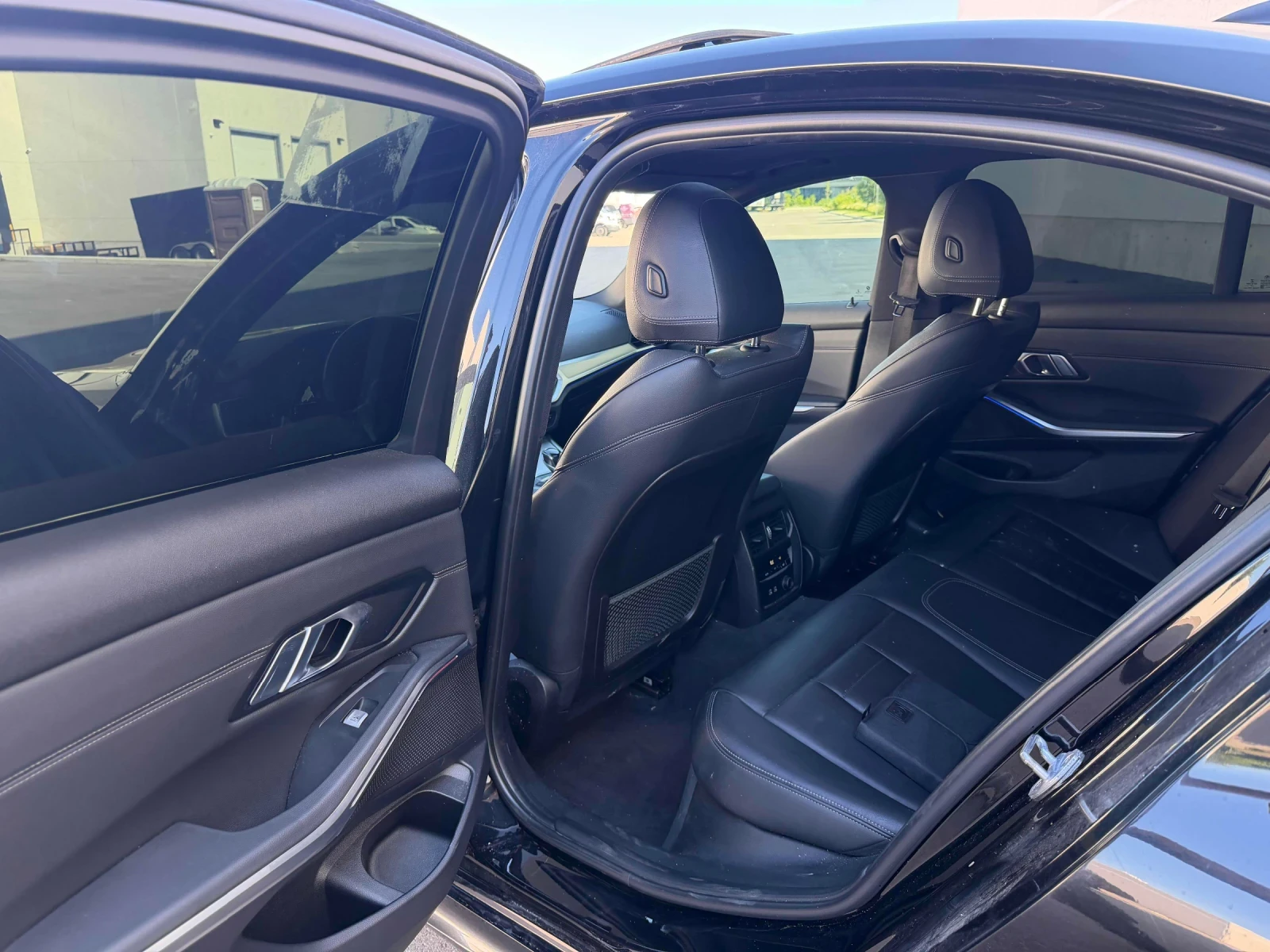 BMW 330 ШИБИДАХ* ПОДГРЕВ* М ПАКЕТ* CARFAX, снимка 15 - Автомобили и джипове - 55076904