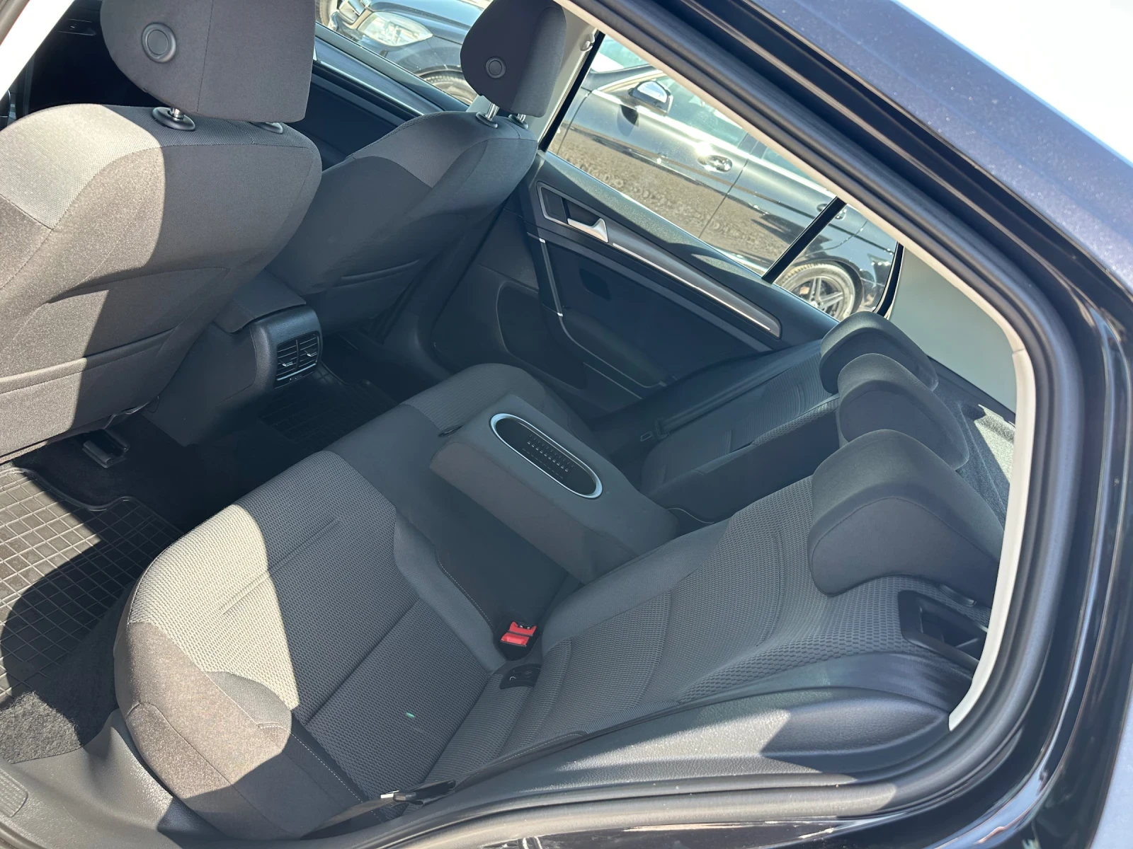 VW Golf, снимка 13 - Автомобили и джипове - 55085261