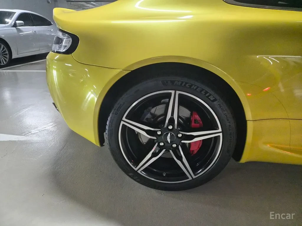 Aston Martin V8 Vantage V8 4.7 | SPORT EXHAUST, снимка 6 - Автомобили и джипове - 55744340