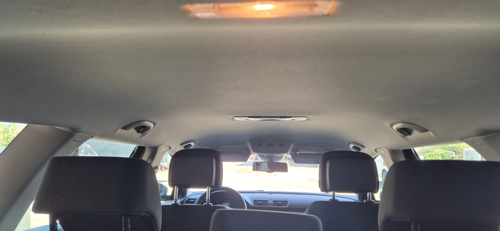 VW Passat 2.0tdi 140кс. Automat LED дисктроник, снимка 14 - Автомобили и джипове - 55886285