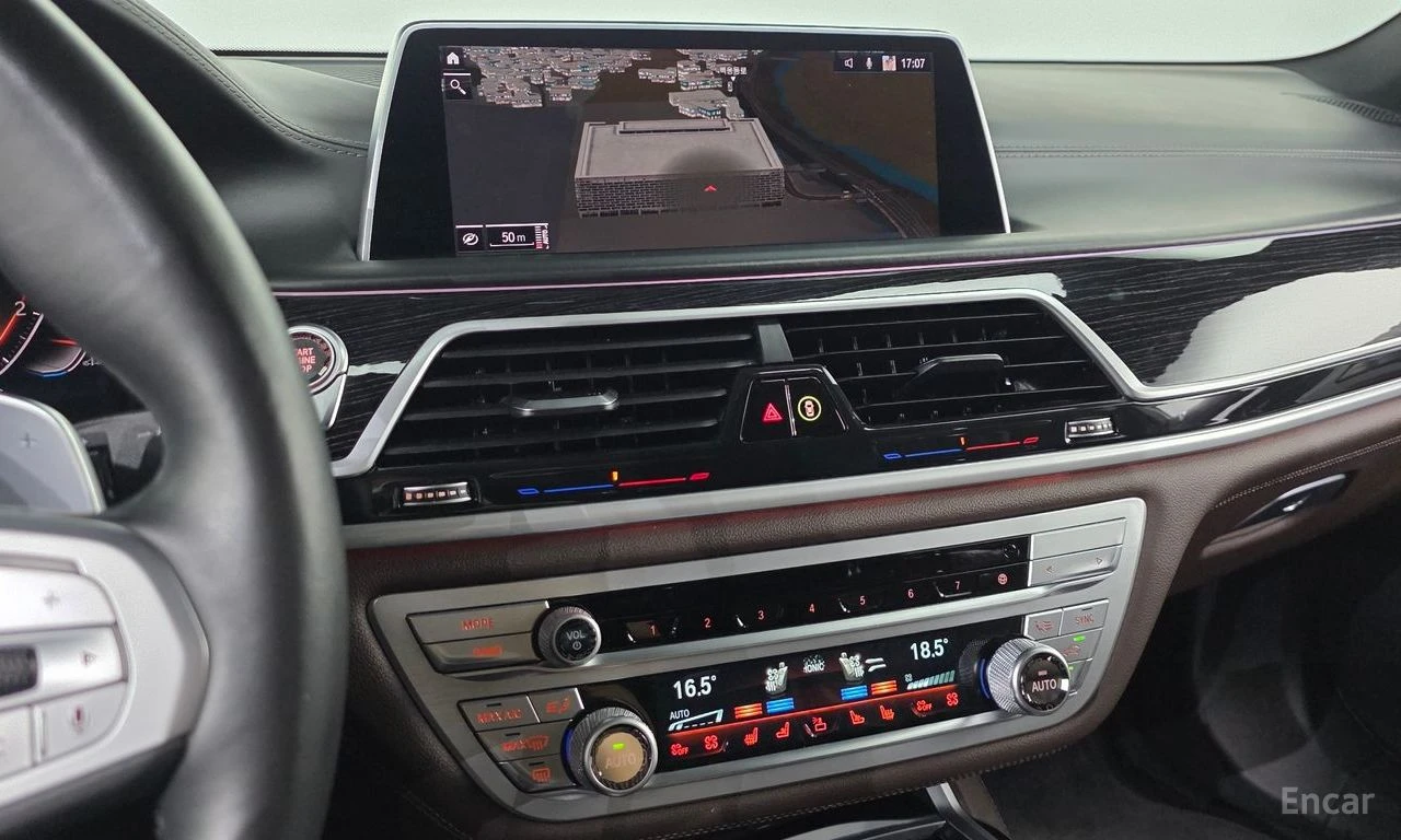 BMW 740 Li* XDRIVE* M* SPORT* ОБДУХВАНЕ* ДИСТРОНИК* ХЕДЪП*, снимка 10 - Автомобили и джипове - 55960643