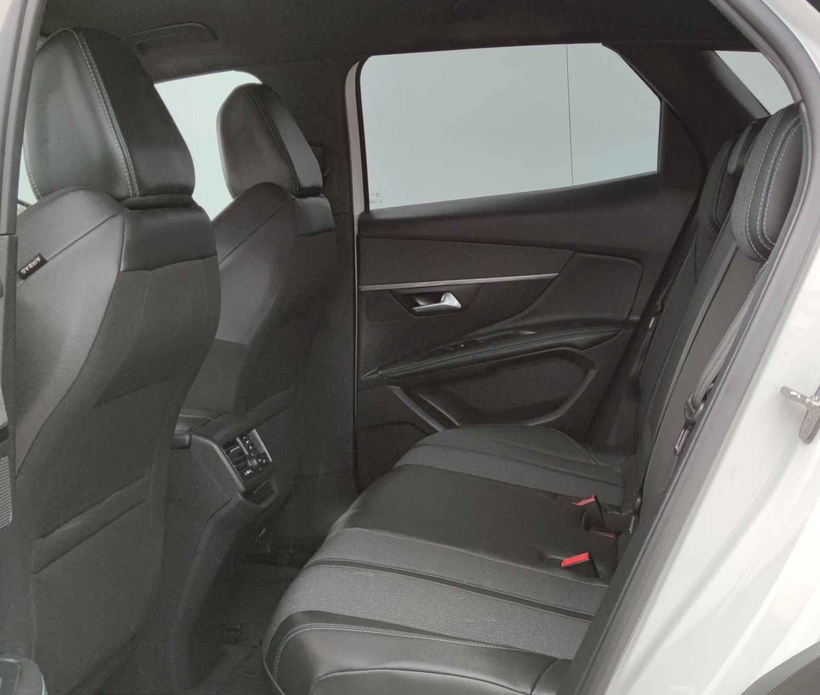Peugeot 3008, снимка 12 - Автомобили и джипове - 56232119