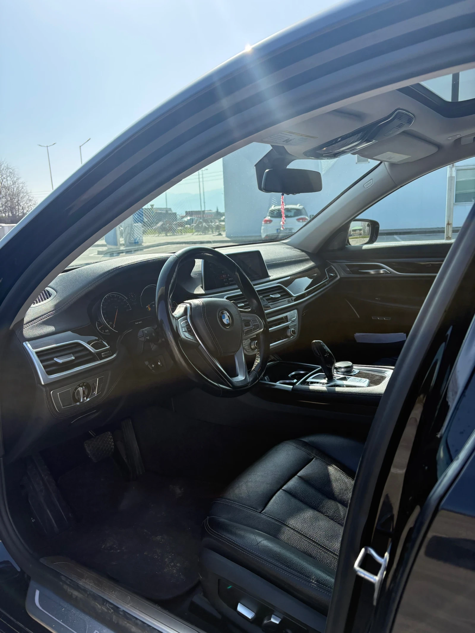 BMW 740, снимка 4 - Автомобили и джипове - 56561716