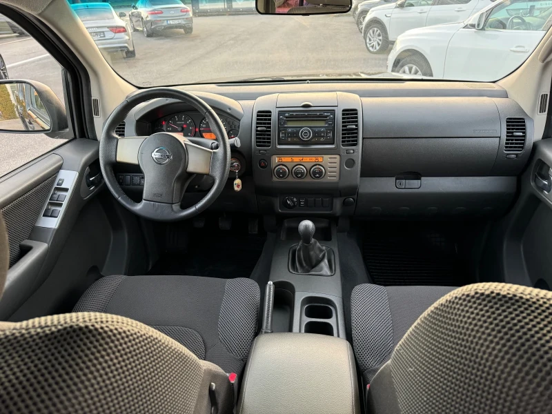 Nissan Navara, снимка 13 - Автомобили и джипове - 48036602