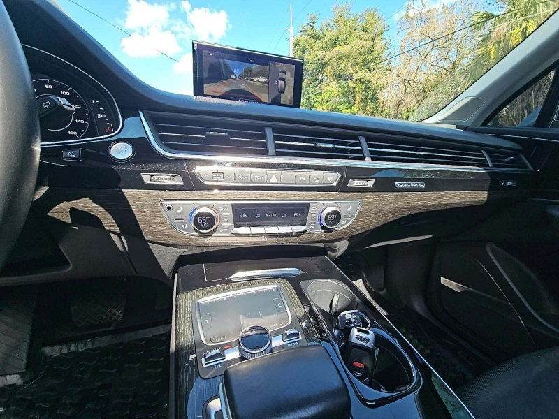 Audi Q7 PREMIUM PLUS* BOSE* 360 CAMERA* KEYLESS* PANORAMA*, снимка 8 - Автомобили и джипове - 49141083