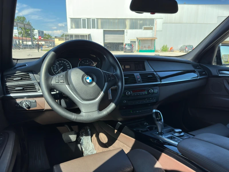 BMW X5 3.5SD нов мотор Гаранция Аеро Пакет, снимка 15 - Автомобили и джипове - 50474414