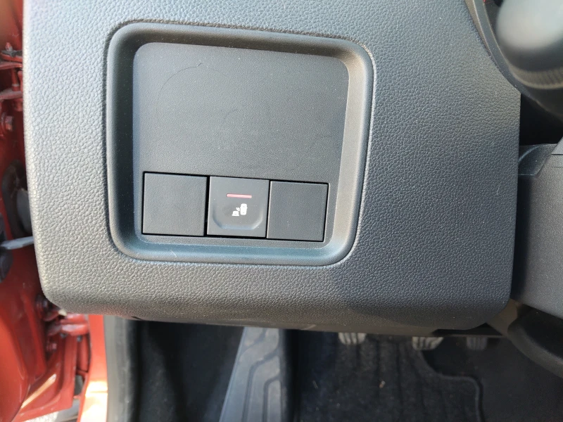 Dacia Duster 1, 5dci 116ps 4000km!!!, снимка 12 - Автомобили и джипове - 52367491