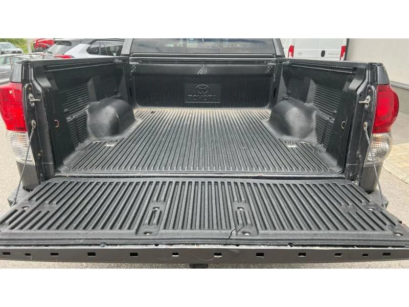 Toyota Tundra 4.6 CREW CAB - изображение 8