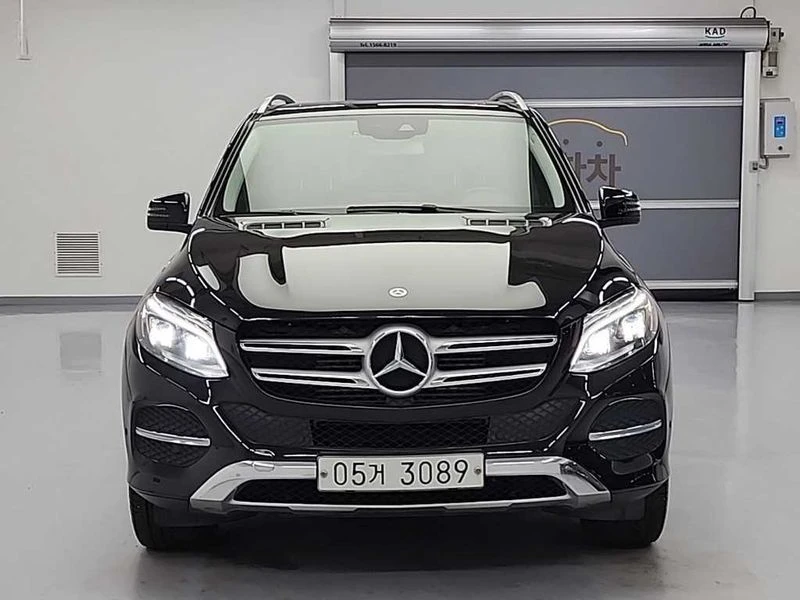 Mercedes-Benz GLE GLE350 d 4MATIC| 258к.с.| ВКЛ.ТЕХНОТЕСТ, снимка 3 - Автомобили и джипове - 55217968