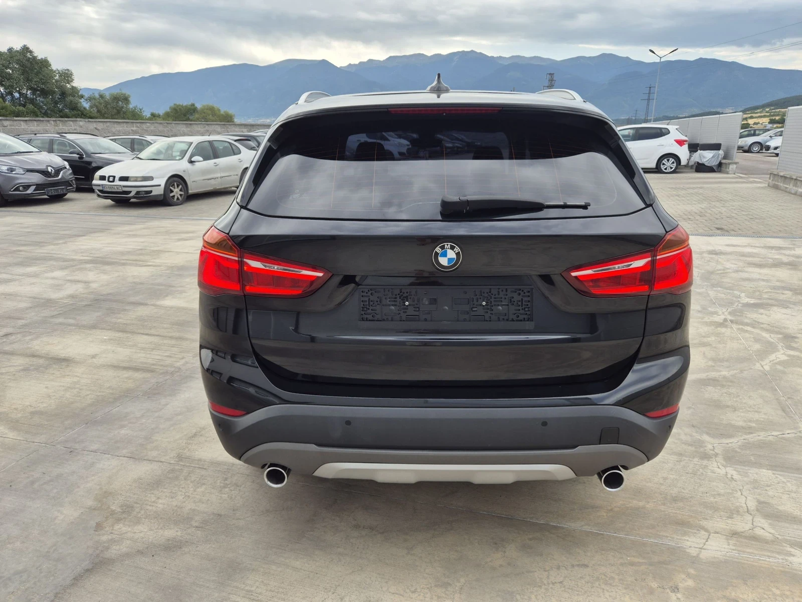 BMW X1 X- Drive - изображение 5