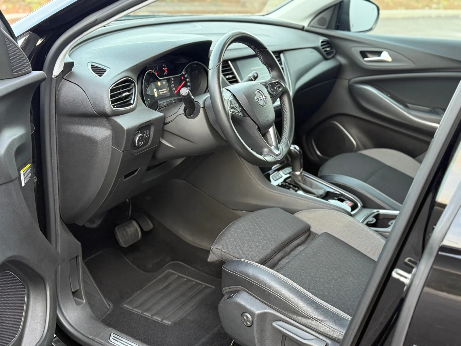 Opel Grandland X 1.6 TDCI 120кс 142хил км COSMO Италия - изображение 4