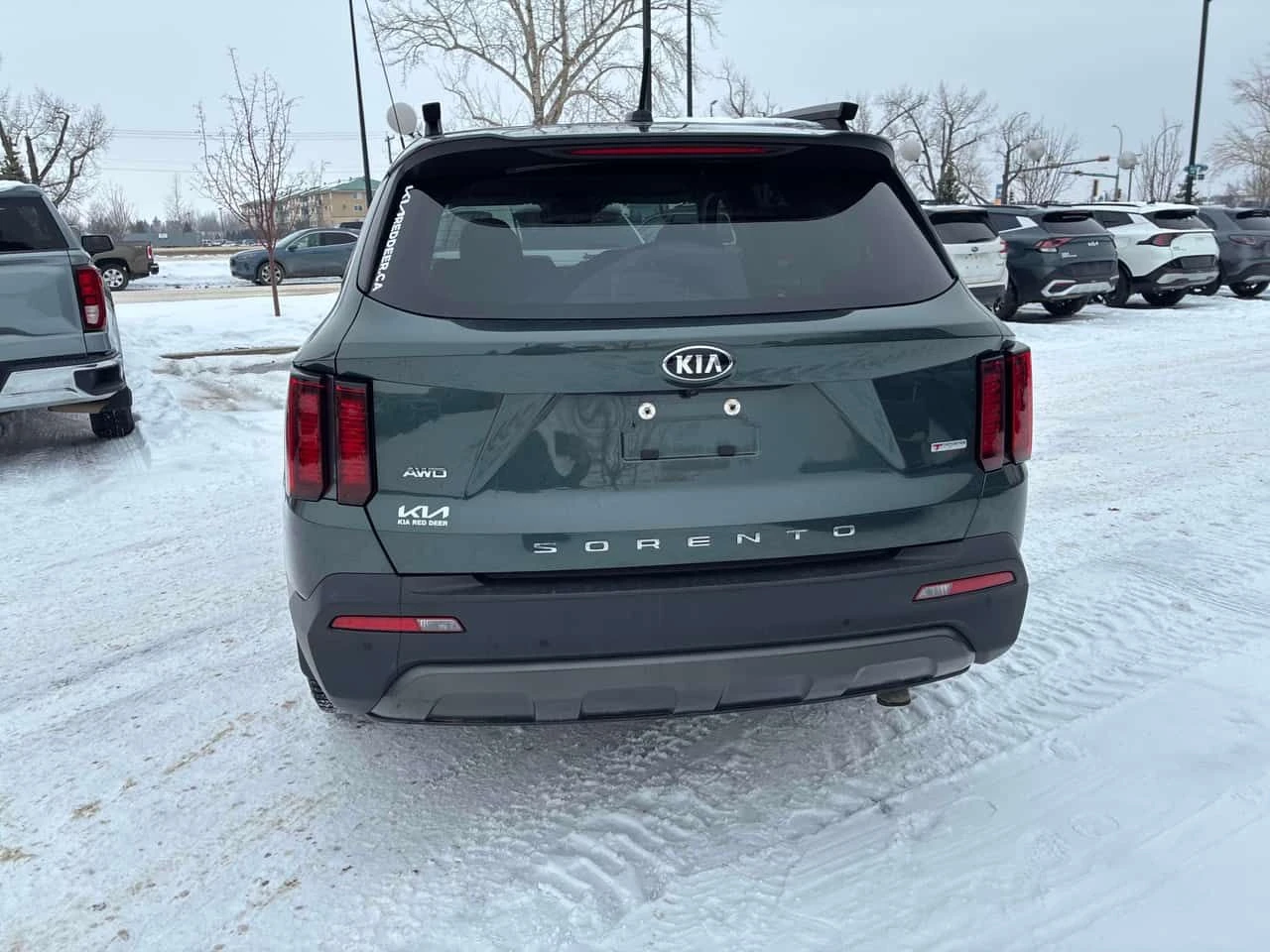 Kia Sorento X LINE AWD * ПОДГРЕВИ* ДВА ЧИФТА ГУМИ/ДЖАНТИ* , снимка 4 - Автомобили и джипове - 53733591